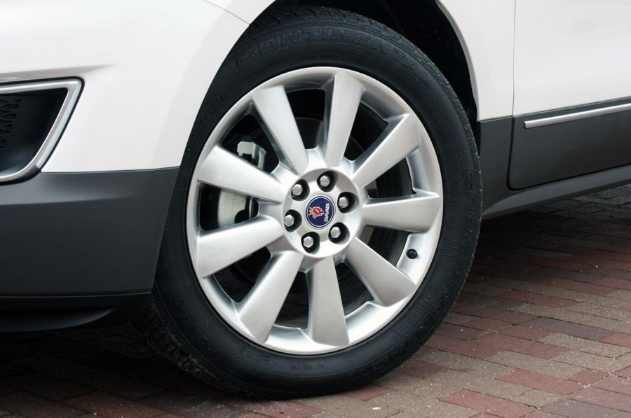  Saab 9-4X 2011 года  (фото 78 из 145)